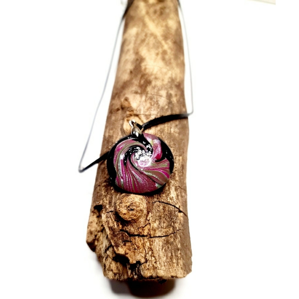 NWT BEAUTIFUL POLYMER CLAY NECKLACE BY CAIT.